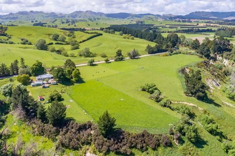 Photo of property in 490 Ngaumu Road, Ngaumu, Masterton, 5890