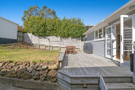 Photo of property in 38 Puriri Street, Helensville, 0800