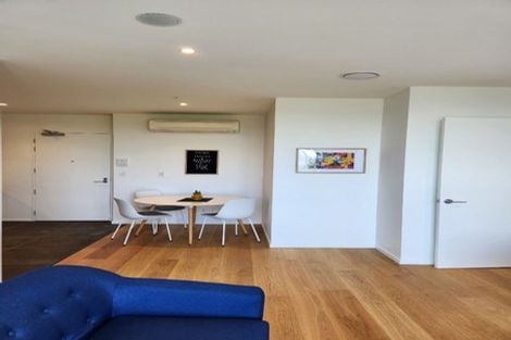 Photo of property in 1 Buscomb Avenue, Henderson, Auckland, 0610