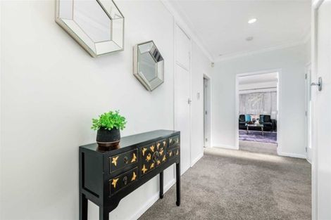 Photo of property in 1/20 Miro Street, New Lynn, Auckland, 0600