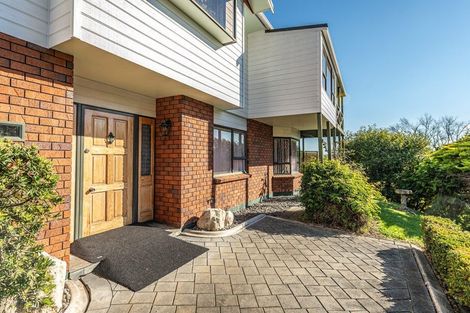 Photo of property in 3 Georgetti Road, Bastia Hill, Whanganui, 4500