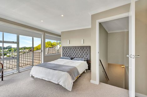 Photo of property in 155 Vivian Street, New Plymouth, 4310