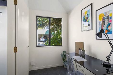 Photo of property in 7u2 Carleton Terrace, Tawa, Wellington, 5028