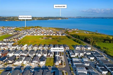 Photo of property in 1 Toanui Road, Hobsonville, Auckland, 0616