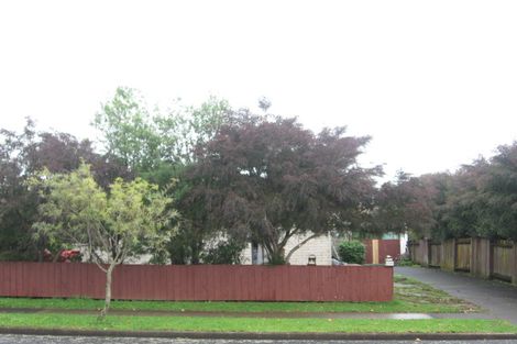 Photo of property in 2/125 Pigeon Mountain Road, Half Moon Bay, Auckland, 2012
