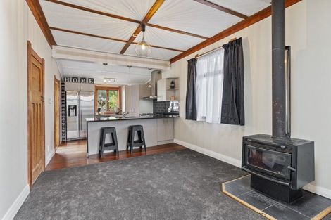 Photo of property in 6 Heath Grove, Waiwhetu, Lower Hutt, 5010