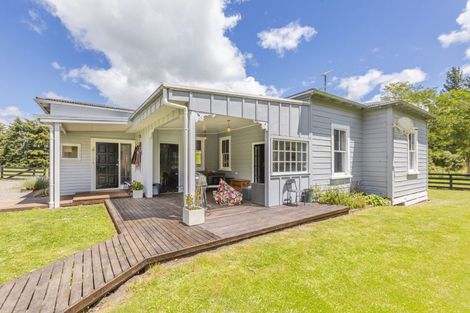 Photo of property in 15 Maharakeke Road, Waipukurau, 4281