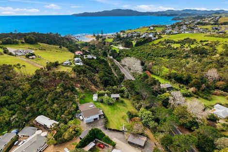 Photo of property in 1 Bush Point Road, Cable Bay, 0420