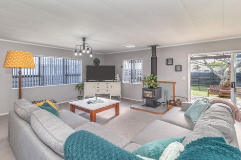 Photo of property in 9 Martin Harvey Street, Levin, 5510