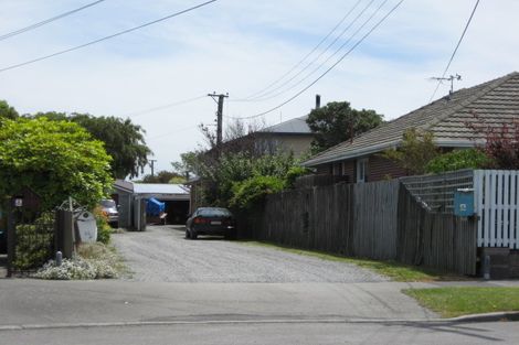 Photo of property in 33 Tenby Place, Avondale, Christchurch, 8061