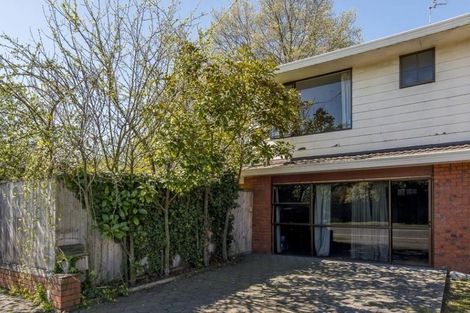Photo of property in 146 Waimairi Road, Ilam, Christchurch, 8041