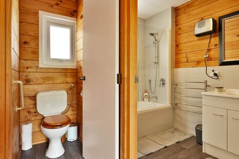 Photo of property in 74 Colwill Road, Massey, Auckland, 0614