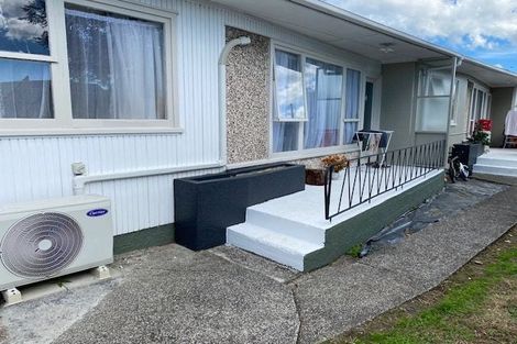 Photo of property in 24 Michelle Place, Mangere, Auckland, 2022
