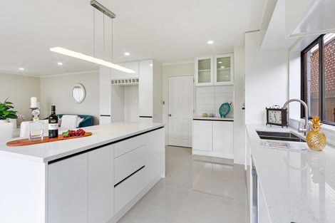 Photo of property in 3 Magnolia Place, Flat Bush, Auckland, 2016