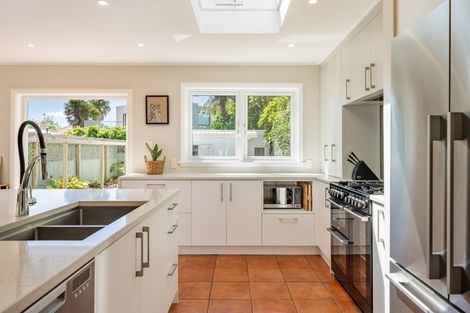 Photo of property in 8 Saint Andrews Grove, Boulcott, Lower Hutt, 5010