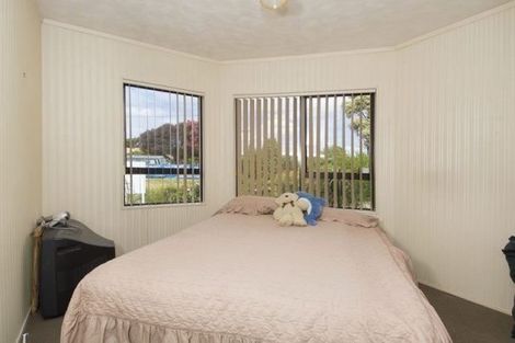 Photo of property in 2/47 Girven Road, Mount Maunganui, 3116