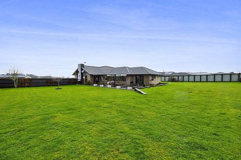 Photo of property in 34 Mercade Close, Stratford, 4332