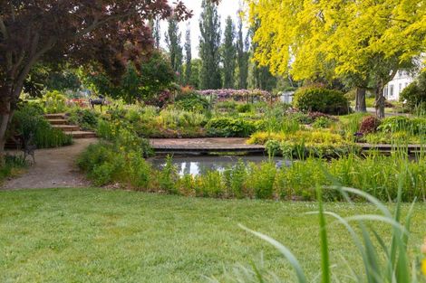 Photo of property in 914 Napier Road, Whakarongo, Palmerston North, 4470