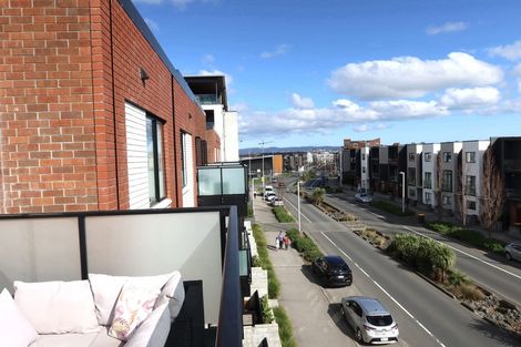 Photo of property in 3/22 Kerewhenua Crescent, 0616