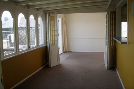 Photo of property in 74 Clarence Road, Northcote Point, Auckland, 0627