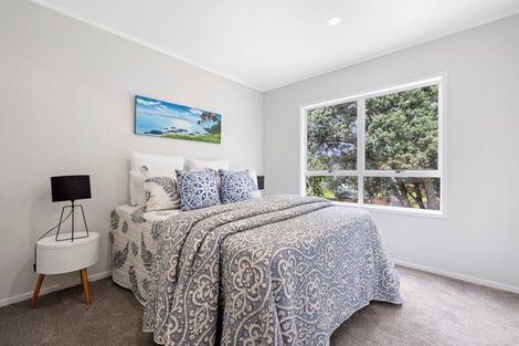Photo of property in 49 Moncrieff Avenue, Clendon Park, Auckland, 2103