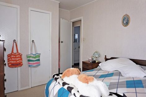 Photo of property in 129 Queen Street West, Levin, 5510