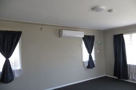 Photo of property in 7 Clayton Road, Manurewa, Auckland, 2102