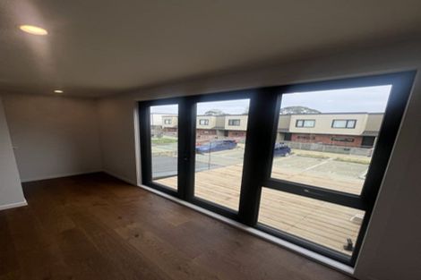 Photo of property in 14 Te Puketoka Lane, Mangere, 2022