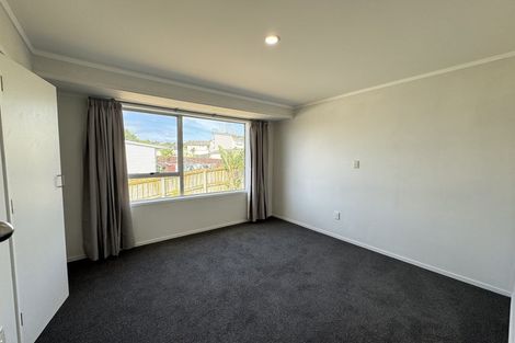 Photo of property in 8 Kopi Place, Massey, Auckland, 0614