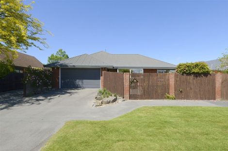 Photo of property in 64 Apsley Drive, Avonhead, Christchurch, 8042