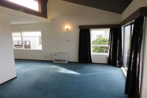 Photo of property in 2/54 Rama Crescent, Khandallah, Wellington, 6035