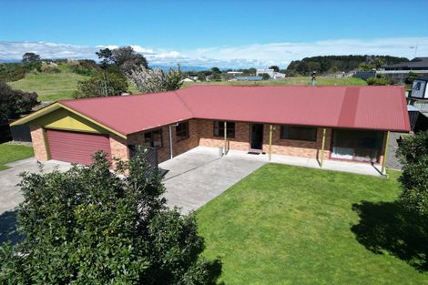 Photo of property in 62 Union Street, Foxton, 4814