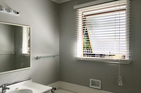 Photo of property in 13 Freya Place, Torbay, Auckland, 0630