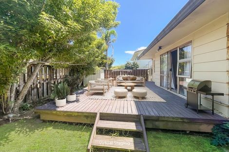 Photo of property in 1/28 Bramley Drive, Farm Cove, Auckland, 2012