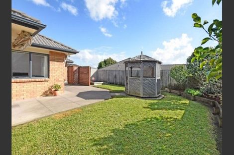 Photo of property in 23 Dairyland Drive, East Tamaki Heights, Auckland, 2016