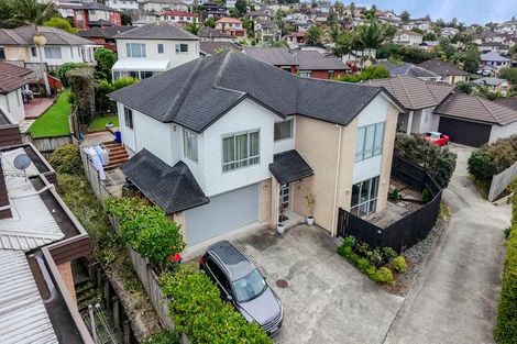 Photo of property in 49 South Kensington Way, Henderson, Auckland, 0612