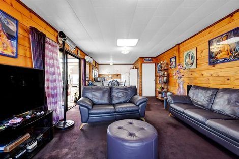 Photo of property in 4 Surrey Street, Hawera, 4610