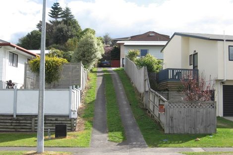 Photo of property in 7a Resolution Road, Welcome Bay, Tauranga, 3112