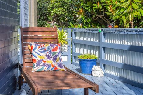 Photo of property in 33 Wharemauku Road, Raumati Beach, Paraparaumu, 5032