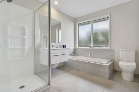 Photo of property in 172 Waikite Road, Welcome Bay, Tauranga, 3175