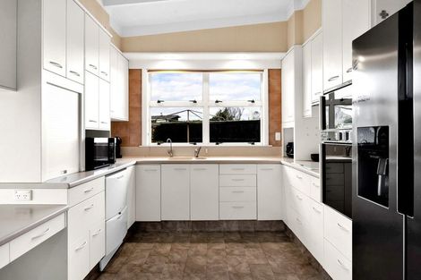 Photo of property in 3 Mccarthy Street, Hawera, 4610