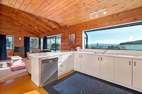 Photo of property in 40 Puriri Street, Hilltop, Taupo, 3330