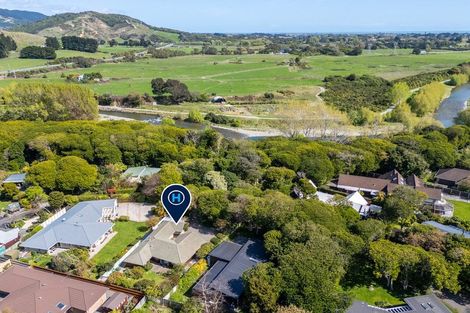 Photo of property in 14 River Glade, Waikanae, 5036
