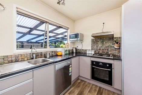 Photo of property in 3/1 Gatman Street, Birkdale, Auckland, 0626