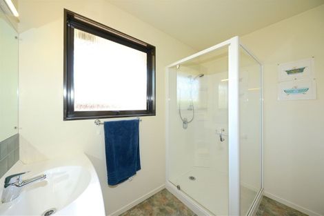 Photo of property in 2/58 Ambleside Drive, Burnside, Christchurch, 8053