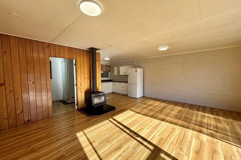 Photo of property in 2/1 Angle Street, Picton, 7220
