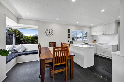 Photo of property in 33 Tawa Street, Hawera, 4610