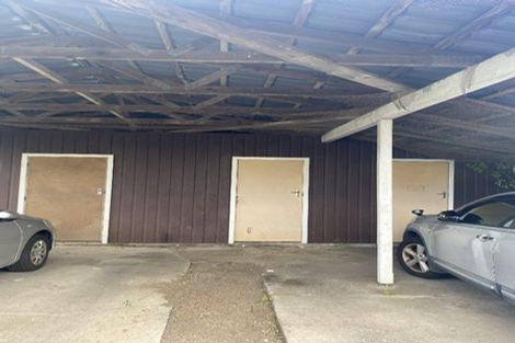 Photo of property in 2/67a Kenderdine Road, Papatoetoe, Auckland, 2025