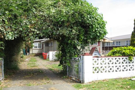 Photo of property in 55 Mckenzie Road, Mangere Bridge, Auckland, 2022