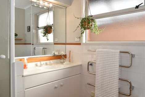 Photo of property in 23 Whitaker Street, Otumoetai, Tauranga, 3110